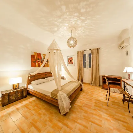 Villa Parys