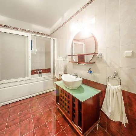 Parys Villa
