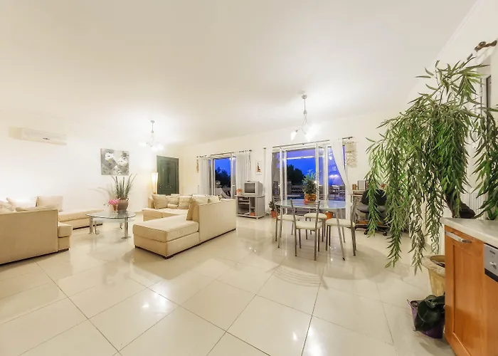 Villa Parys